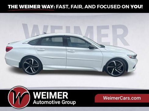 Used 2022 Honda Accord Sport image 4