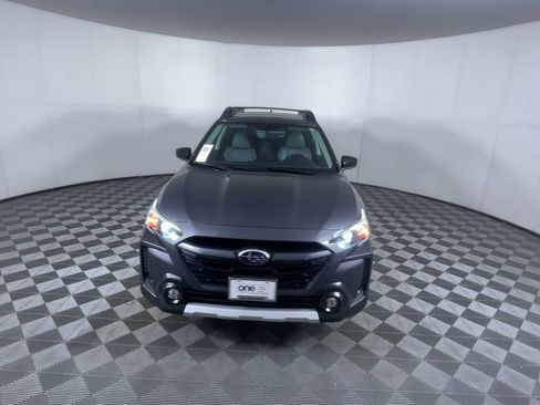 Used 2023 Subaru Outback Limited XT image 3