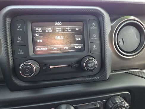 Used 2020 Jeep Wrangler Unlimited Sport S image 19