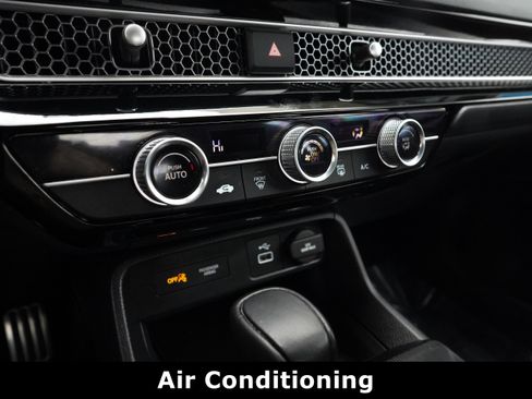 Used 2023 Honda Civic Sport image 7