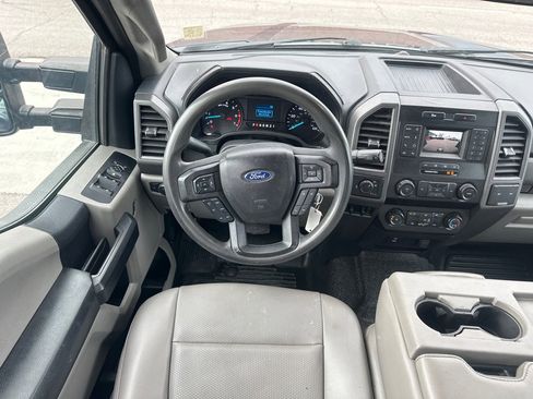 Used 2020 Ford F250 XL w/ Power Equipment Group image 11