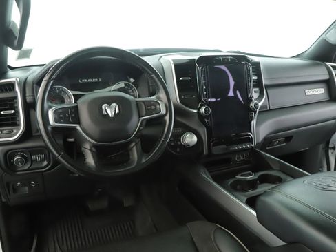 Used 2022 RAM 1500 Laramie AWD/4WD image 2