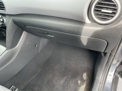 Used 2019 Hyundai Kona SE image 30