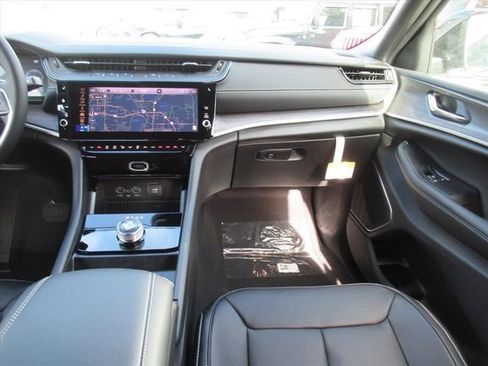 New 2026 Jeep Grand Cherokee L Limited image 14