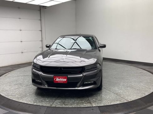 Used 2017 Dodge Charger SXT AWD/4WD image 29