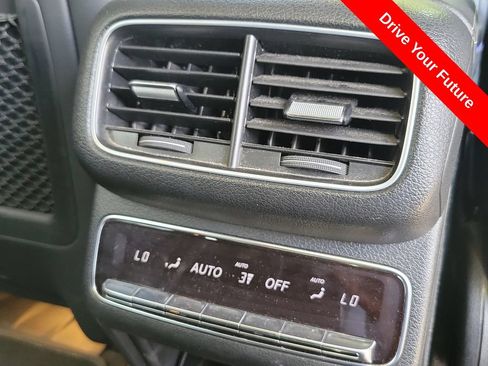Used 2022 Mercedes-Benz GLE 350 image 25