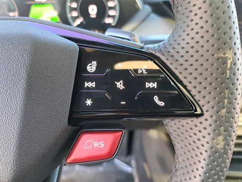 Certified 2025 Audi RS e-tron GT performance w/ 21" Wheel Package image 18