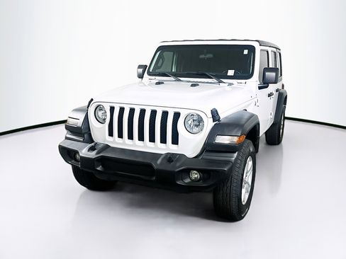Used 2020 Jeep Wrangler Unlimited Sport S AWD/4WD image 3