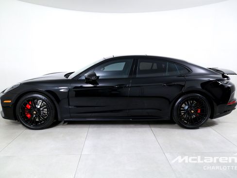 Used 2026 Porsche Panamera GTS image 5