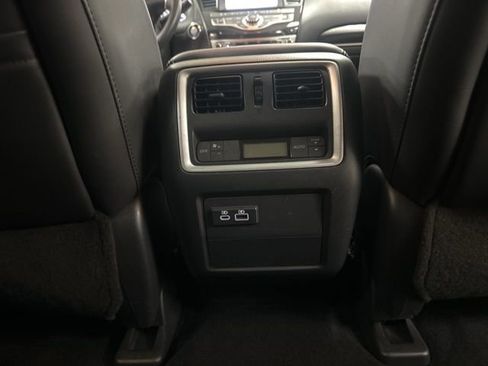Used 2019 INFINITI QX60 Luxe w/ Essential Package AWD/4WD image 28