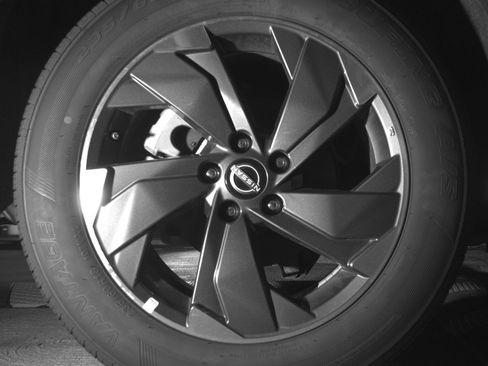 Used 2025 Nissan Rogue SV FWD image 15