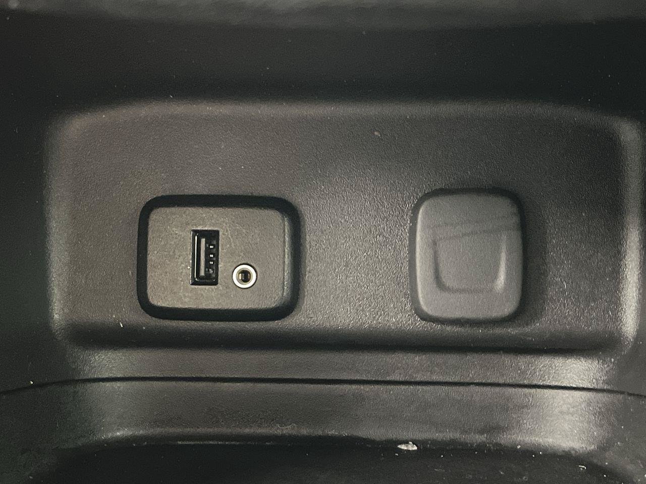 Used 2018 Chevrolet Equinox LT AWD/4WD image 21