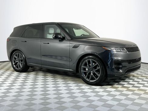 New 2026 Land Rover Range Rover Sport SE image 3