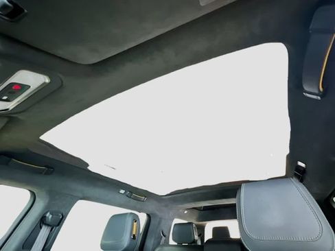 Used 2025 Rivian R1S Adventure image 22