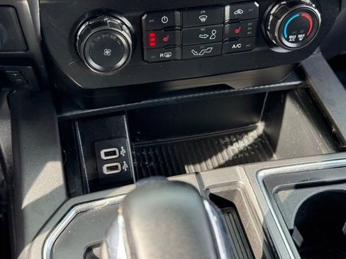 Used 2019 Ford F150 XLT w/ Equipment Group 302A Luxury AWD/4WD image 17