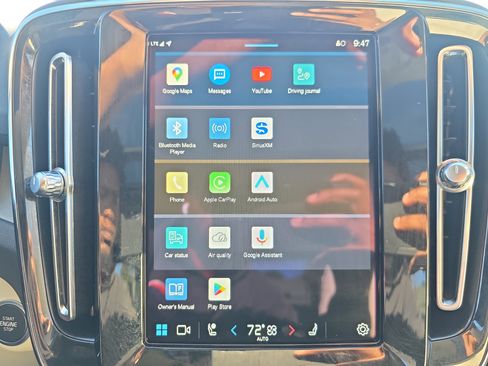 Used 2023 Volvo XC40 B5 Ultimate w/ Protection Package Premier image 20