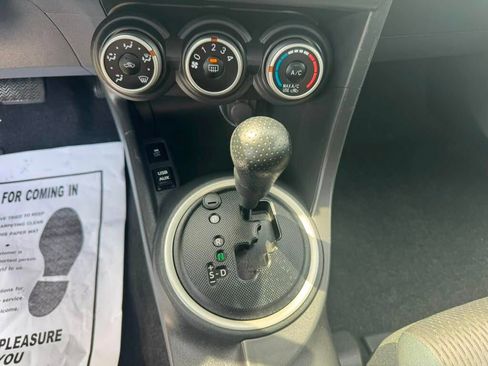 Used 2011 Scion tC FWD image 9