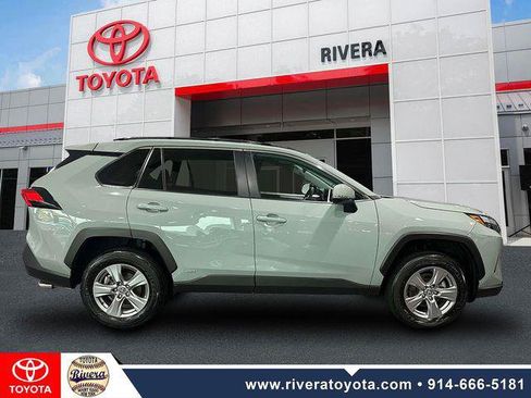 Certified 2023 Toyota RAV4 XLE w/ XLE Grade Weather Package AWD/4WD image 8