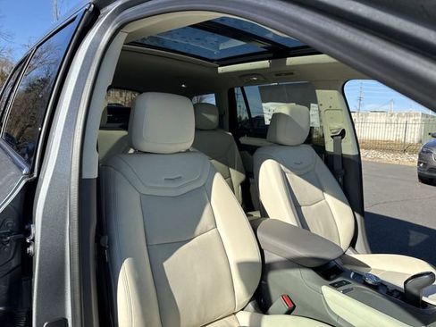Certified 2023 Cadillac XT6 Premium Luxury image 29