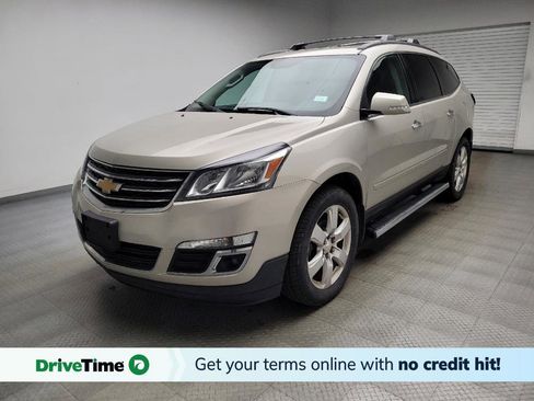 Used 2017 Chevrolet Traverse LT w/ Style and Technology Package image 1