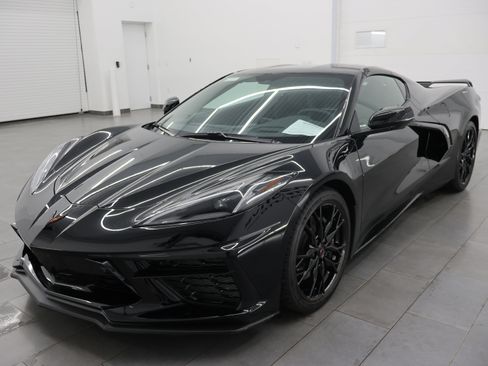 Used 2023 Chevrolet Corvette Stingray Premium Cpe w/ Z51 Performance Package image 7
