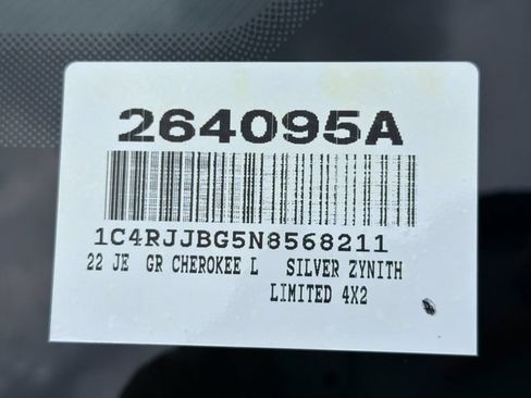 Used 2022 Jeep Grand Cherokee L Limited w/ Black Appearance Package RWD image 35