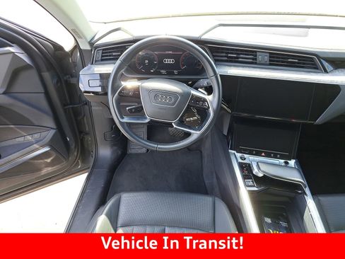 Used 2024 Audi Q8 e-tron Premium Plus w/ Premium Plus Package image 6
