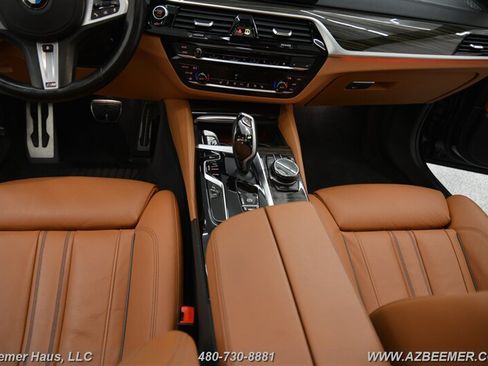 Used 2022 BMW M550i xDrive w/ Executive Package AWD/4WD image 19