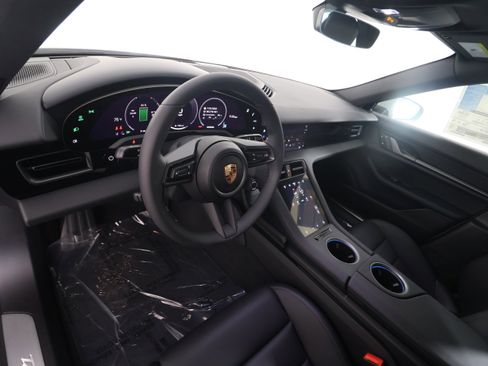 New 2025 Porsche Taycan 4 Cross Turismo image 4