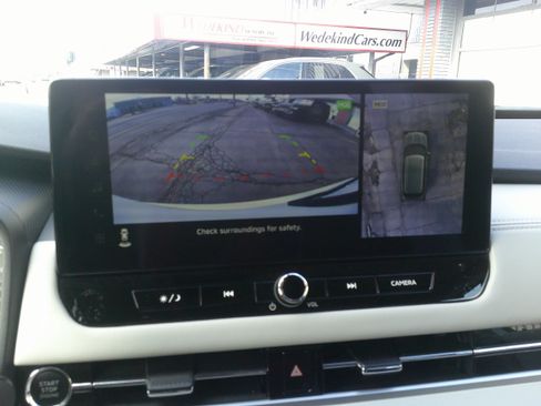 Used 2025 Mitsubishi Outlander SE image 25