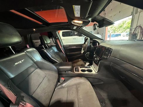 Used 2020 Jeep Grand Cherokee SRT AWD/4WD image 15