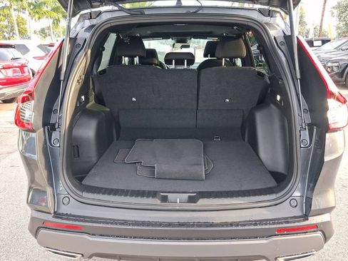 Used 2025 Honda CR-V Sport image 11