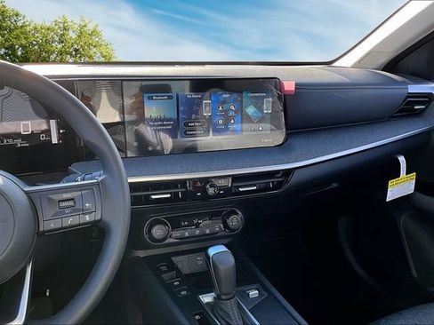 New 2026 Nissan Kicks SV w/ Charging Package FWD image 6