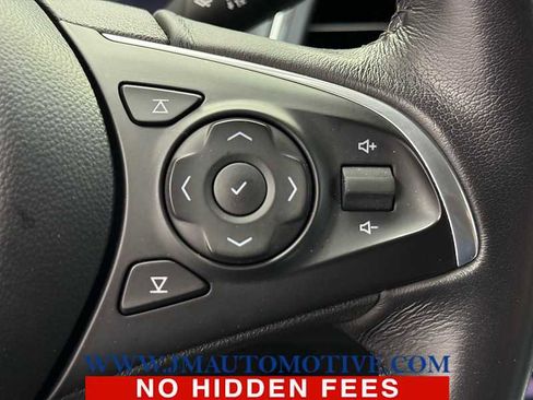 Used 2021 Buick Enclave Essence image 43