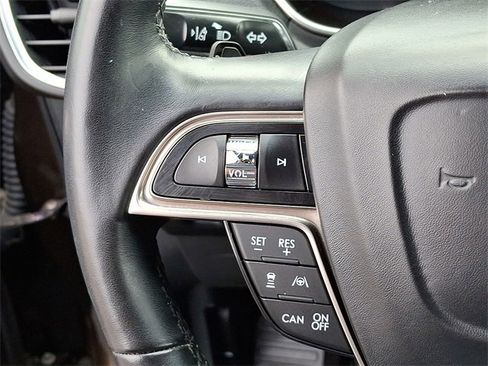 Used 2019 Lincoln Nautilus Reserve w/ Drivers Assistance Package image 22