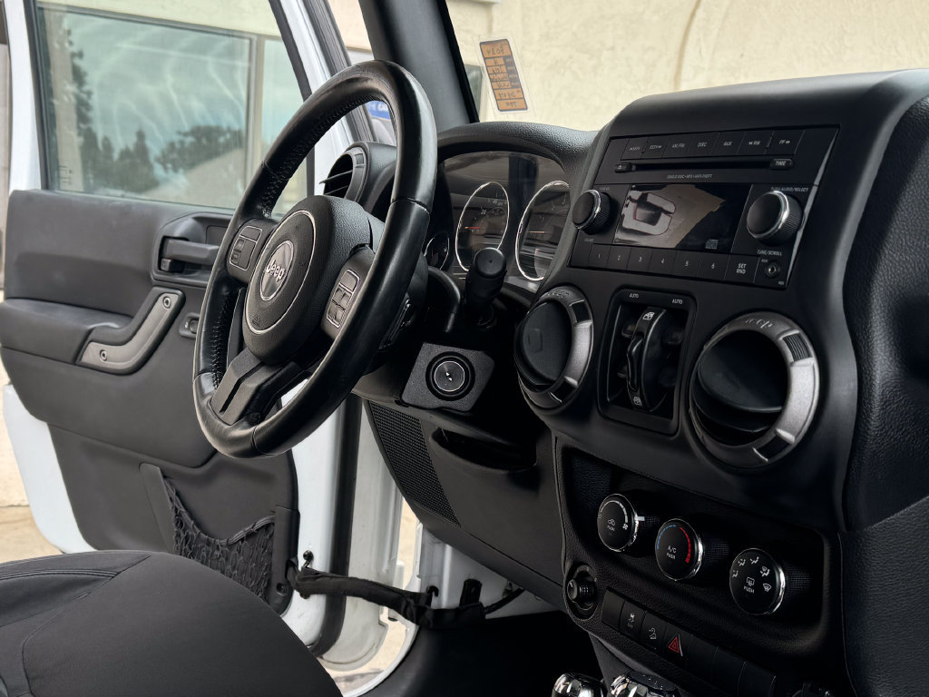 Used 2016 Jeep Wrangler Unlimited Sport w/ Quick Order Package 24S AWD/4WD image 18