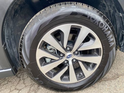 Used 2025 Subaru Outback Premium w/ Popular Package #1A AWD/4WD image 7