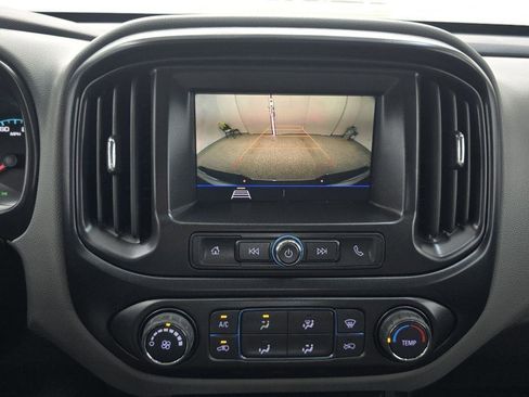 Used 2022 Chevrolet Colorado W/T RWD image 23