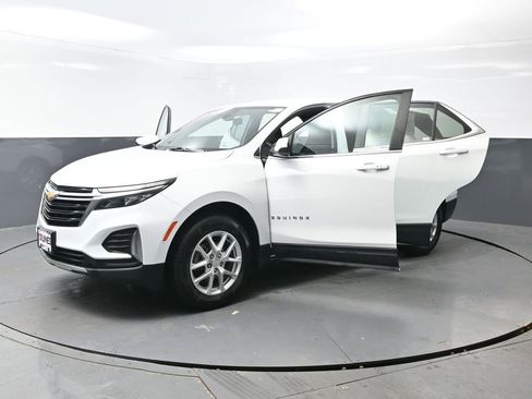 Used 2023 Chevrolet Equinox LT AWD/4WD image 54