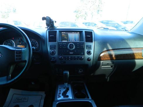 Used 2010 Nissan Armada Titanium image 17