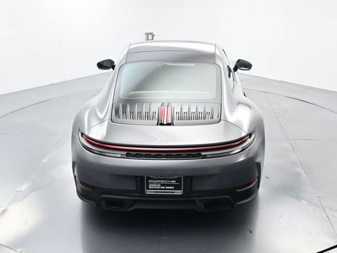 Used 2025 Porsche 911 Carrera image 31