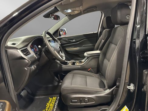 Used 2023 GMC Acadia SLE w/ Driver Convenience Package image 17