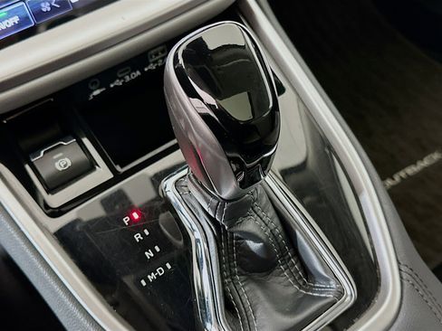 Used 2025 Subaru Outback Premium image 24