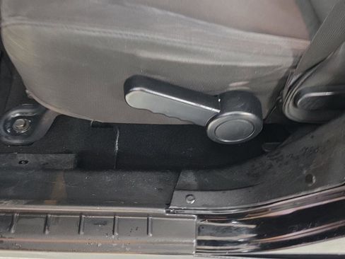 Used 2015 Jeep Wrangler Unlimited Sport w/ Quick Order Package 24S image 13