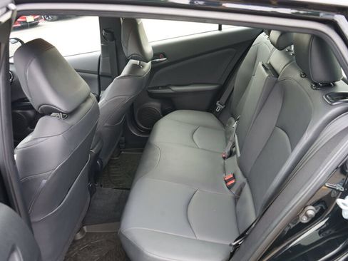 Used 2016 Toyota Prius Four w/ Advanced Technology Package FWD image 19