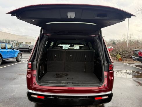 Used 2022 Jeep Wagoneer Series II w/ Premium Group I image 43
