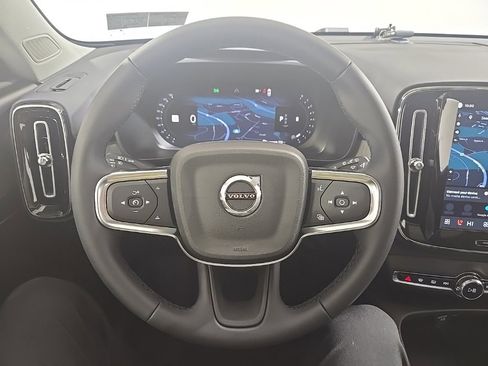 New 2026 Volvo XC40 B5 Plus w/ Climate Package image 9