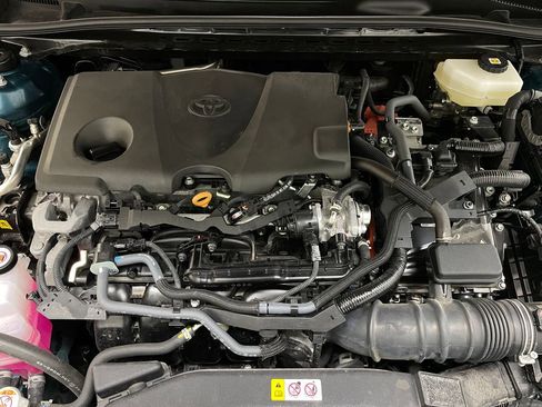 Used 2025 Toyota Camry SE image 42