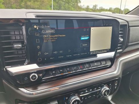 Used 2023 GMC Sierra 1500 SLT w/ SLT Premium Plus Package AWD/4WD image 24