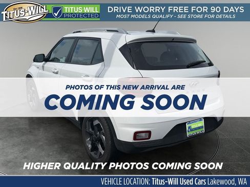 Used 2025 Hyundai Venue SEL FWD image 3